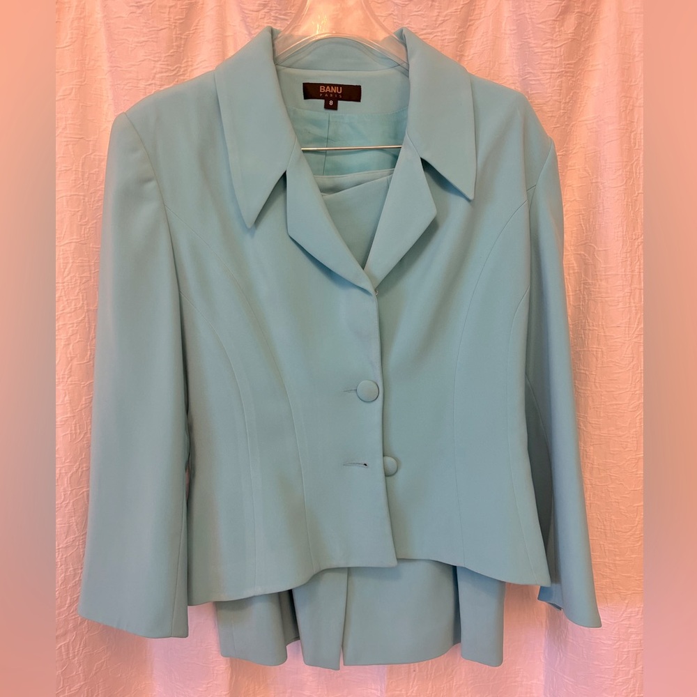 Banu pageant suit